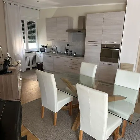 Luxury Center Апартаменты *